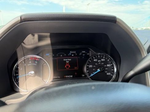 Used 2022 Ford F250 Lariat w/ Tremor Off-Road Package AWD/4WD image 16
