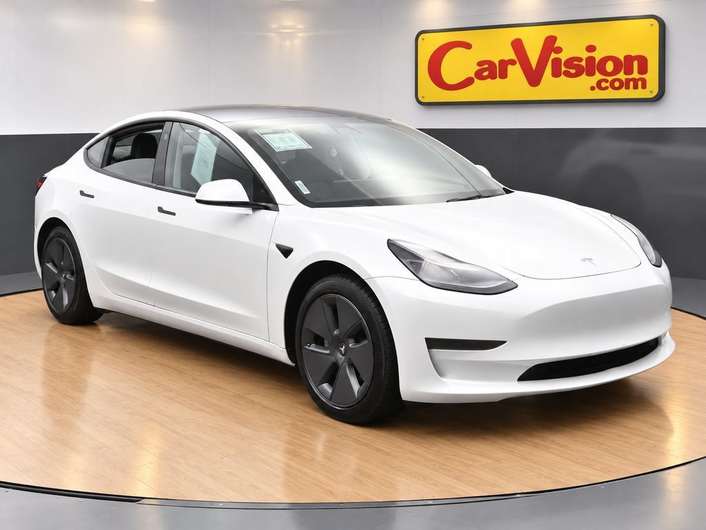 Used 2021 Tesla Model 3 Standard Range Plus RWD image 1