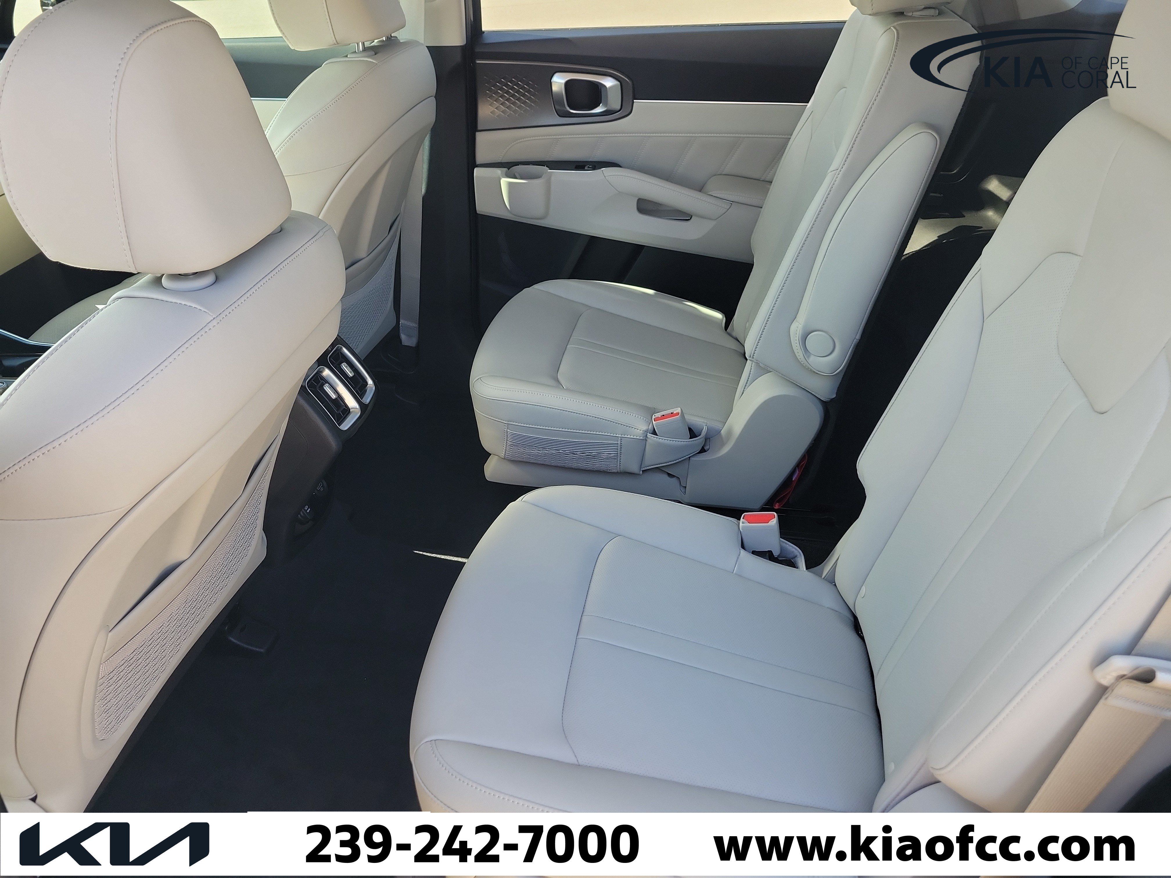 Certified 2023 Kia Sorento SX FWD image 13