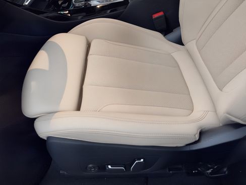 Used 2024 BMW X3 xDrive30i w/ Premium Package image 16