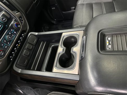 Used 2018 GMC Sierra 1500 Denali w/ Denali Ultimate Package image 32