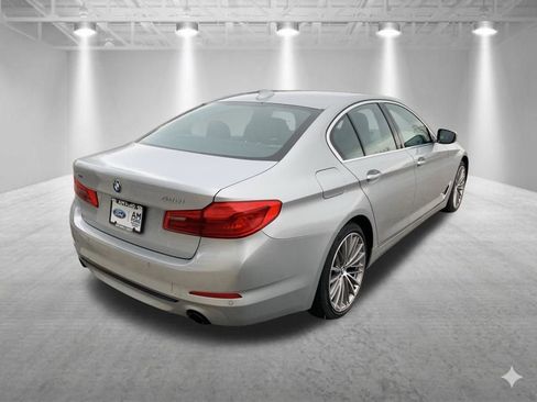 Used 2019 BMW 530i xDrive w/ Convenience Package AWD/4WD image 9