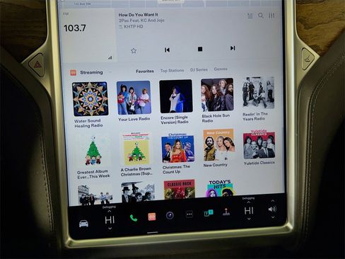 Used 2017 Tesla Model X 100D image 33