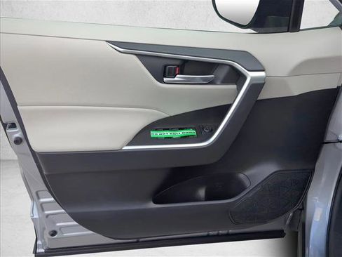 New 2025 Toyota RAV4 XLE image 10