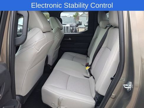 Used 2025 Toyota Tacoma Limited image 12