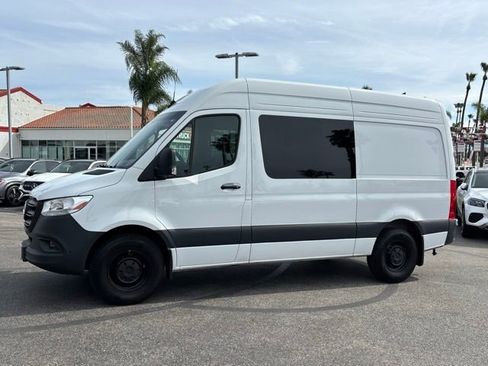 Used 2024 Mercedes-Benz Sprinter 144 Cargo image 9