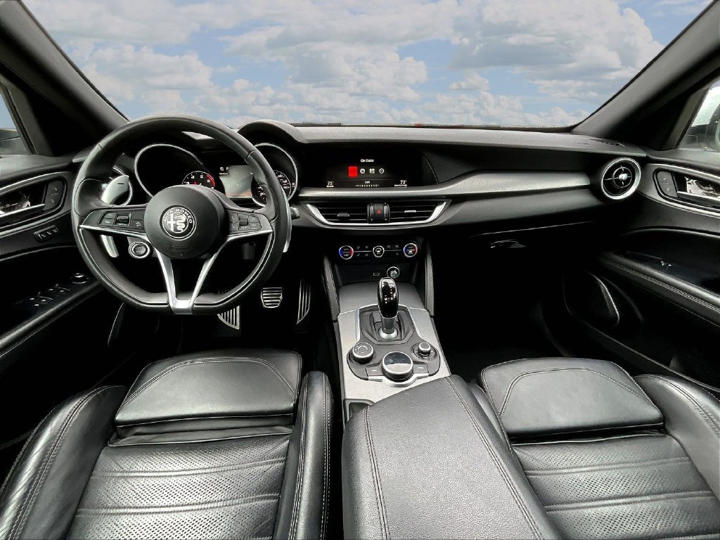 Used 2019 Alfa Romeo Stelvio Ti Sport w/ Quick Order Package 22S Sport AWD/4WD image 7