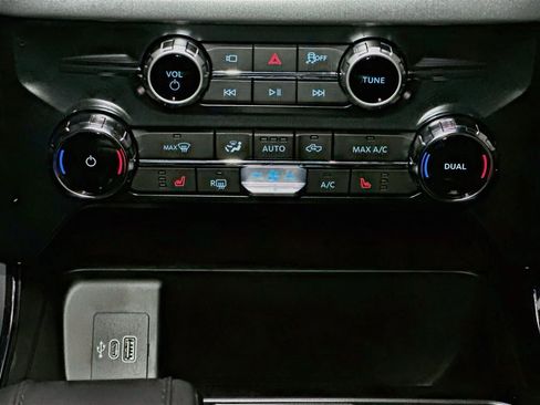 New 2026 Ford F150 XLT w/ Equipment Group 302A MID AWD/4WD image 15