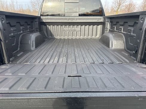 New 2026 GMC Sierra 1500 SLT w/ SLT Premium Plus Package image 14