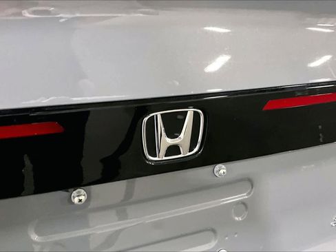 Used 2025 Honda Accord Sport image 10