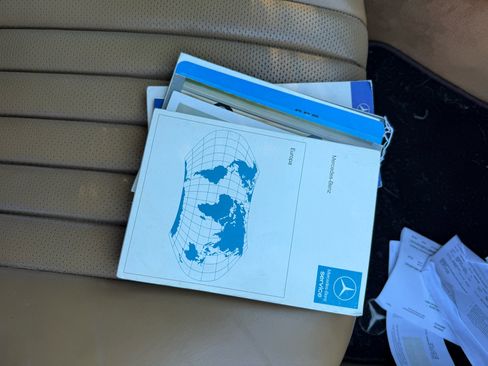 Used 1989 Mercedes-Benz 560 SL image 27