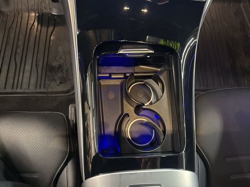 Used 2025 Mercedes-Benz GLC 350e GLC 350e image 18