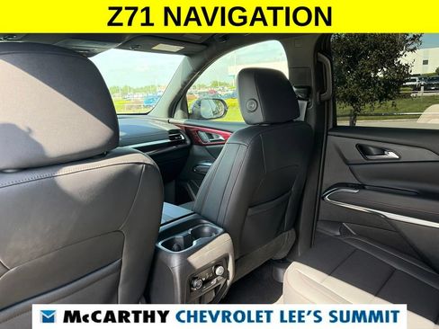 Used 2024 Chevrolet Traverse Z71 AWD/4WD image 46