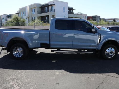 Used 2024 Ford F450 Lariat w/ FX4 Off-Road Package image 5