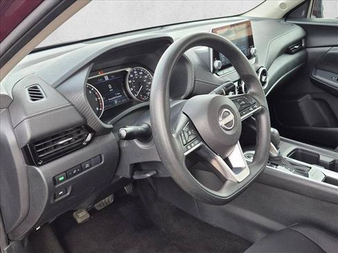 Used 2024 Nissan Sentra SV FWD image 10