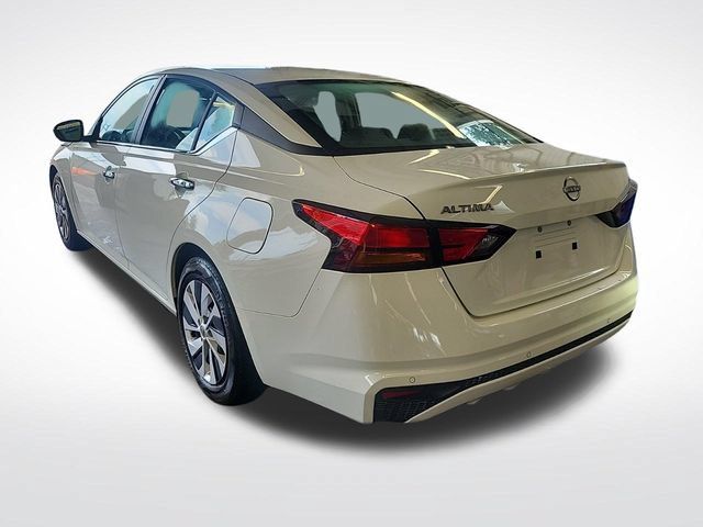 Used 2024 Nissan Altima 2.5 S FWD image 10
