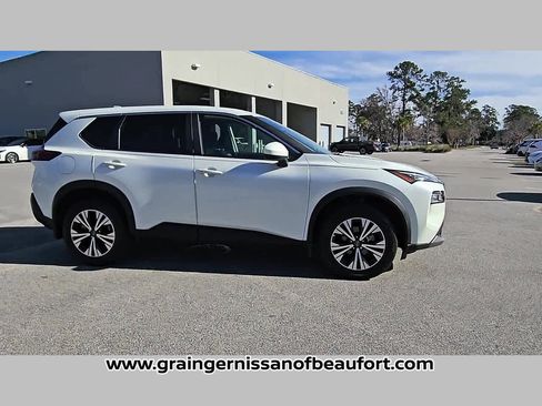 Used 2023 Nissan Rogue SV image 35