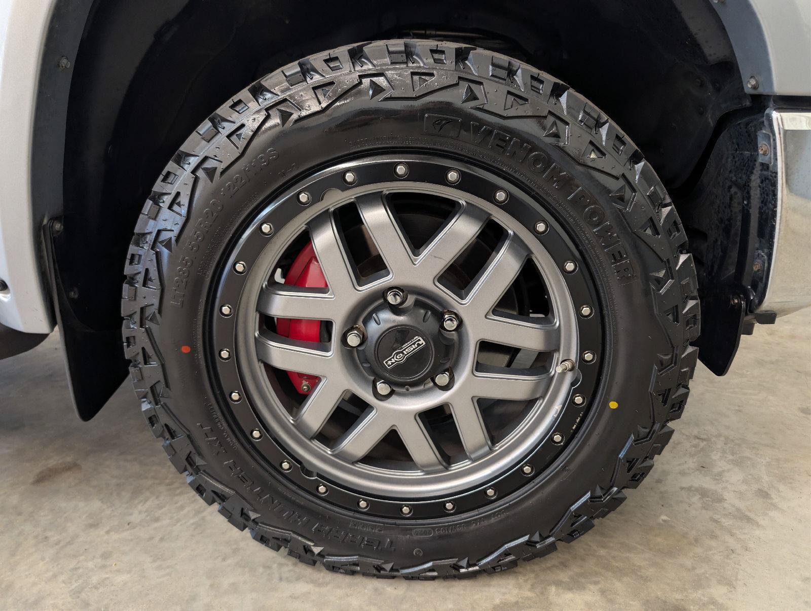 Used 2018 Toyota Tundra SR5 w/ SR5 Upgrade Package AWD/4WD image 30