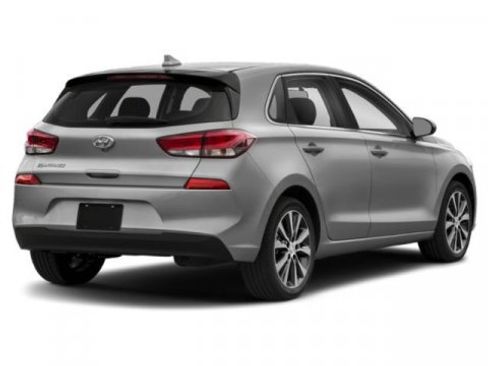 Used 2018 Hyundai Elantra GT image 5