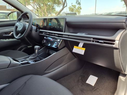 New 2026 Hyundai Tucson SEL FWD image 6