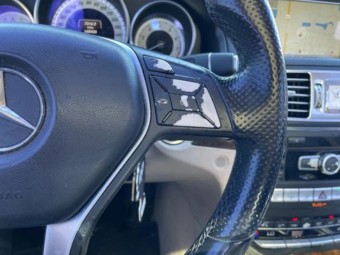 Used 2015 Mercedes-Benz E 400 E 400 Coupe 2D image 27