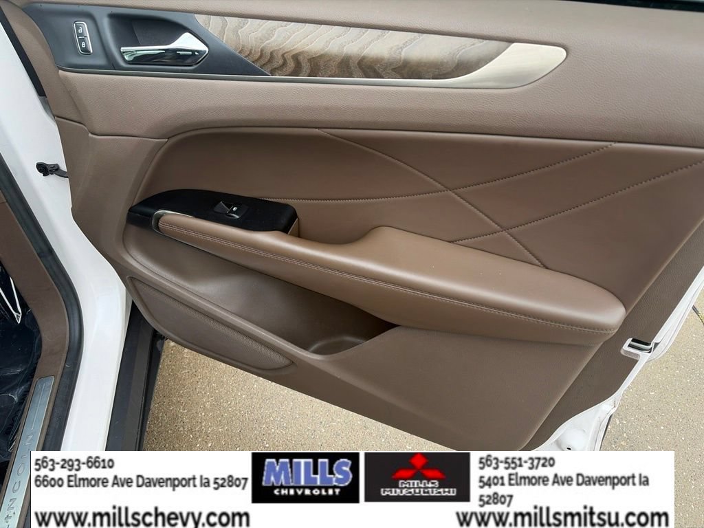 Used 2018 Lincoln MKC Reserve FWD image 23