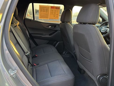 Used 2025 Chevrolet Equinox LT image 11