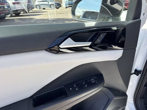 New 2026 Volkswagen Taos S FWD image 13
