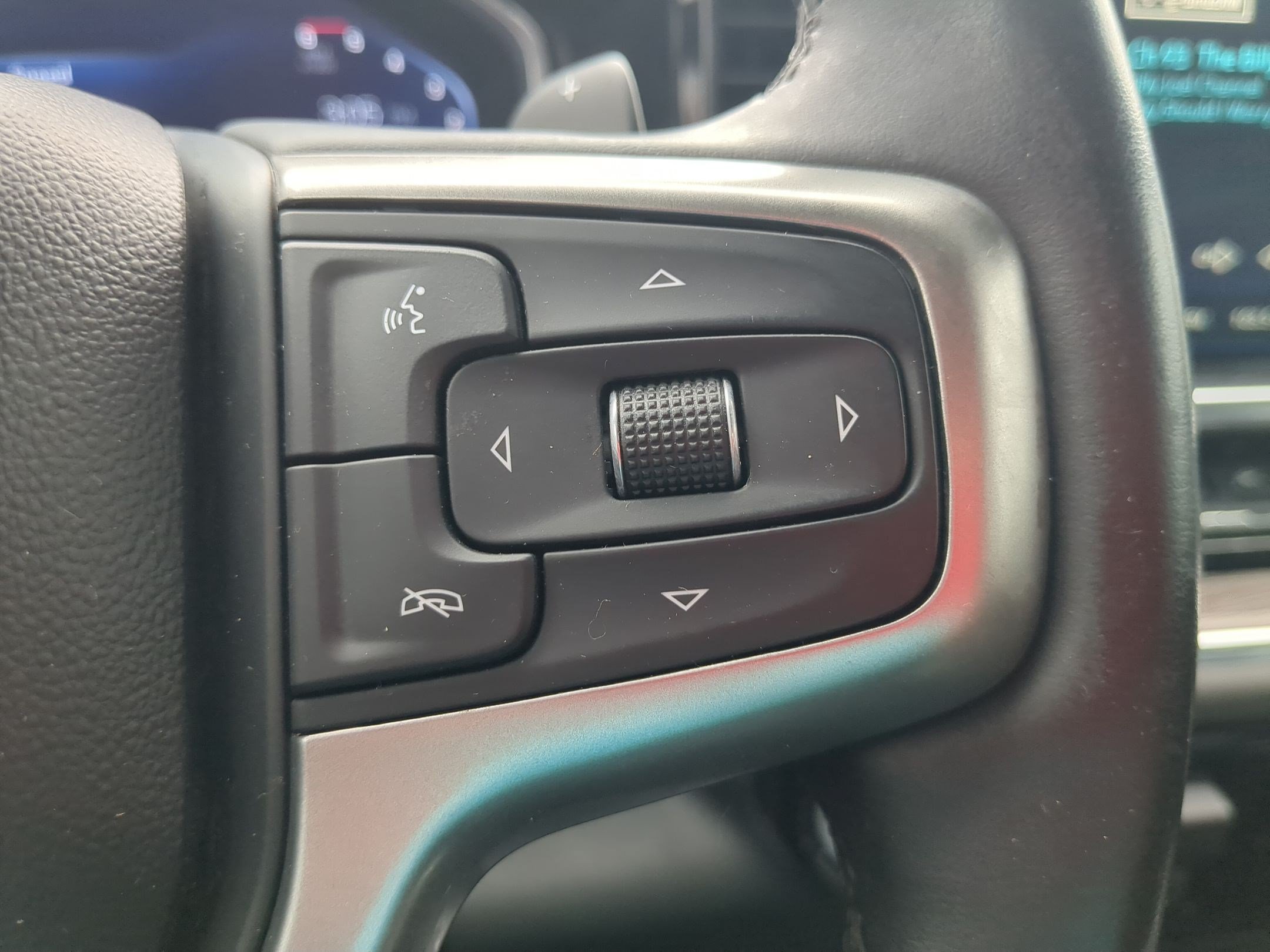 Certified 2023 Chevrolet Silverado 1500 RST AWD/4WD image 18