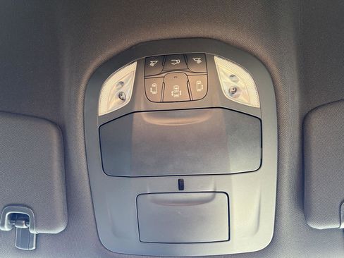 New 2026 Chrysler Pacifica Select image 33