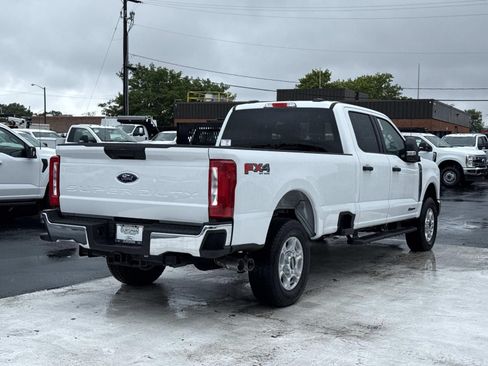 New 2026 Ford F250 XLT w/ FX4 Off-Road Package AWD/4WD image 3
