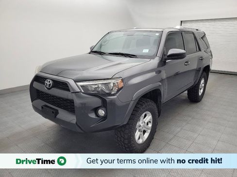 Used 2018 Toyota 4Runner SR5 AWD/4WD image 1