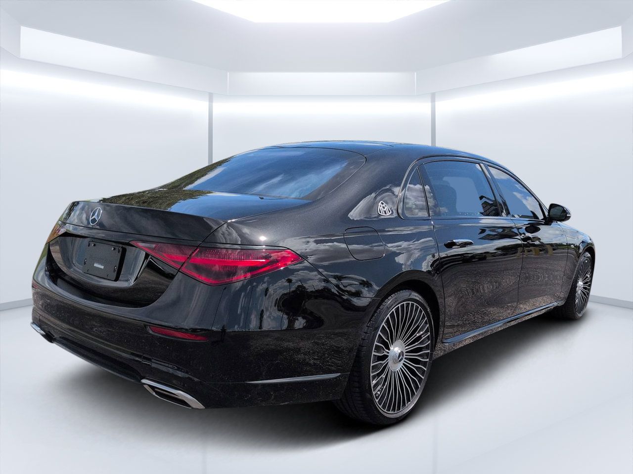 Certified 2023 Mercedes-Benz Maybach S 680 4MATIC image 3
