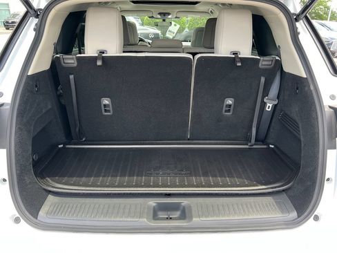 Certified 2026 INFINITI QX60 Luxe w/ Cargo Package AWD/4WD image 19