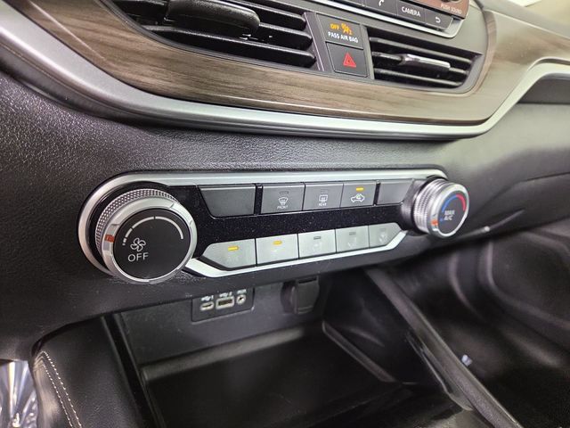Used 2023 Nissan Altima 2.5 SV FWD image 19