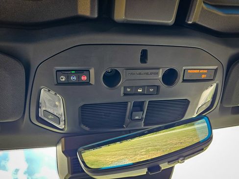 Used 2025 GMC Hummer EV 2X w/ LPO, Illumination Package AWD/4WD image 34
