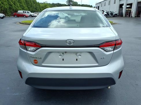 Used 2024 Toyota Corolla LE FWD image 4