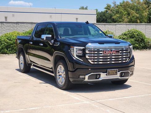 Used 2023 GMC Sierra 1500 Denali AWD/4WD image 3