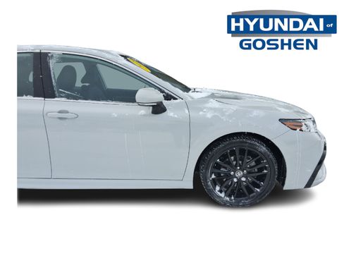 Used 2023 Toyota Camry XSE image 10