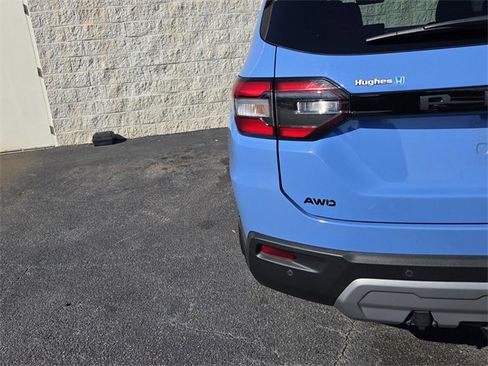 Used 2024 Honda Pilot TrailSport image 9