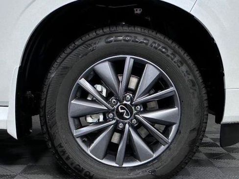 Certified 2026 INFINITI QX80 Pure w/ Cargo Package RWD image 9