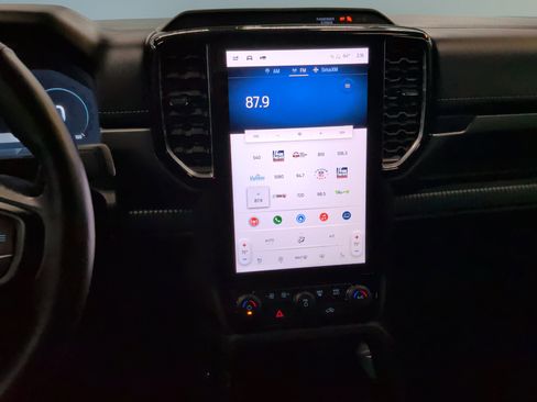 Used 2024 Ford Ranger Lariat w/ FX4 Off-Road Package image 24