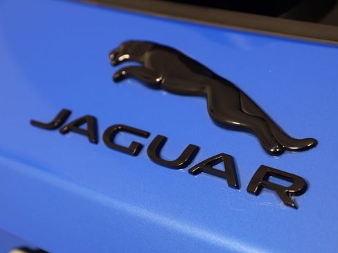 Used 2024 Jaguar F-PACE SVR image 87