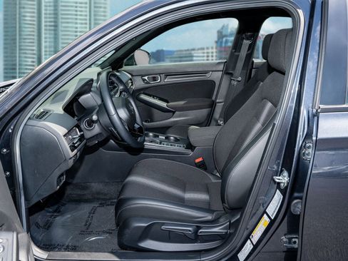 Certified 2025 Honda Civic Sport image 15