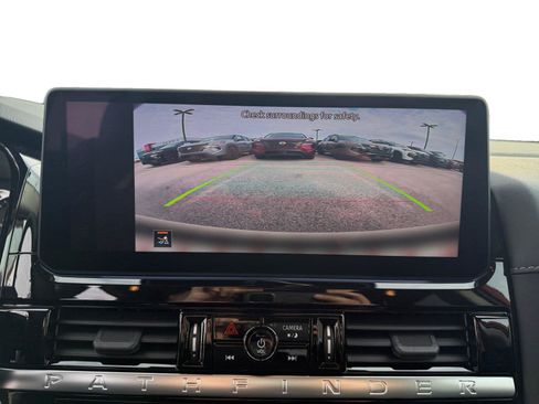 Used 2026 Nissan Pathfinder SV AWD/4WD image 17