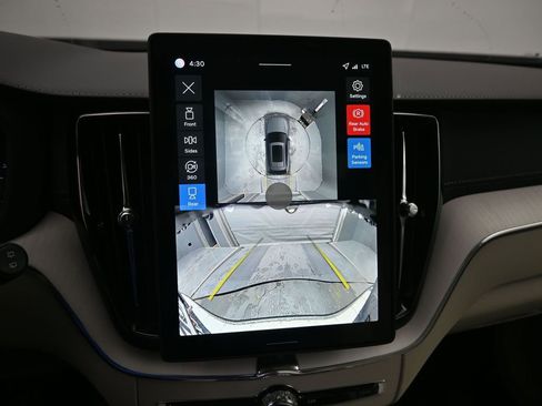 New 2026 Volvo XC60 T8 Ultra w/ Protection Package Premier image 13