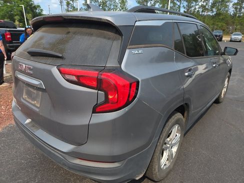 Used 2019 GMC Terrain SLE w/ Driver Convenience Package image 6