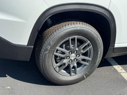 New 2026 GMC Acadia Elevation