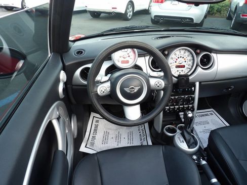Used 2005 MINI Cooper Convertible FWD image 5