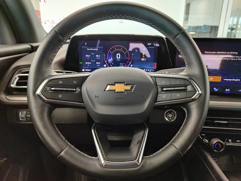 Used 2026 Chevrolet Traverse LT AWD/4WD image 14
